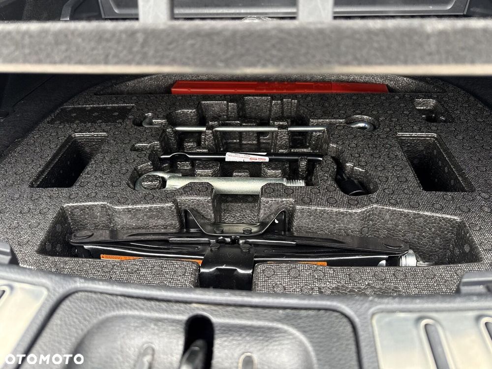 Toyota Corolla - 28