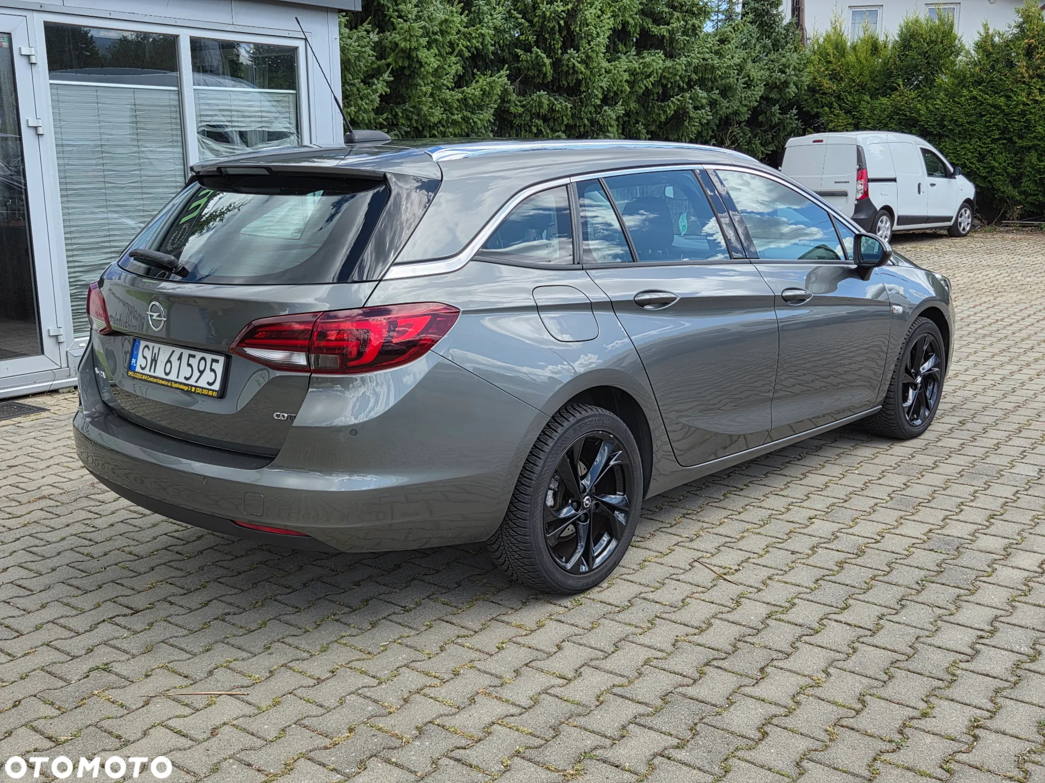 Opel Astra V 1.6 CDTI Dynamic - 4