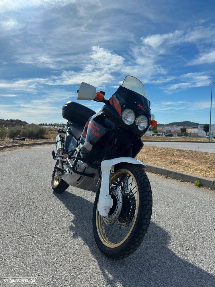 Honda Africa Twin 750 RD07 - 6