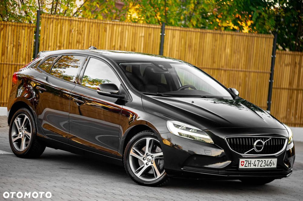 Volvo V40 D4 Drive-E Momentum - 4