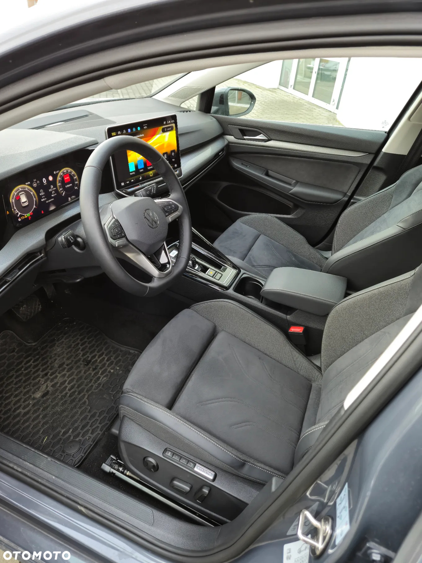 Volkswagen Golf - 12