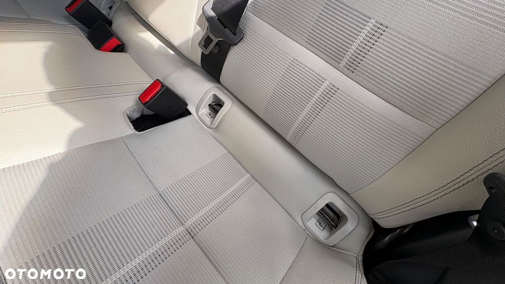 Mercedes-Benz CLA 180 - 20