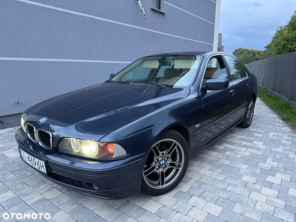 BMW 5 Series 2002 photo 2