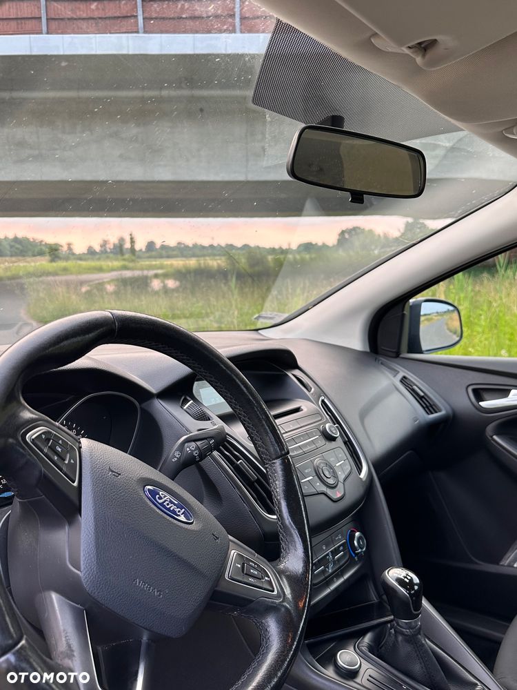 Ford Focus 1.6 Trend - 8