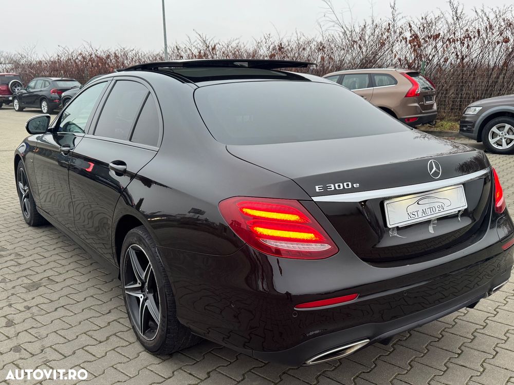 Mercedes-Benz E 300 T 9G-TRONIC AMG Line - 27