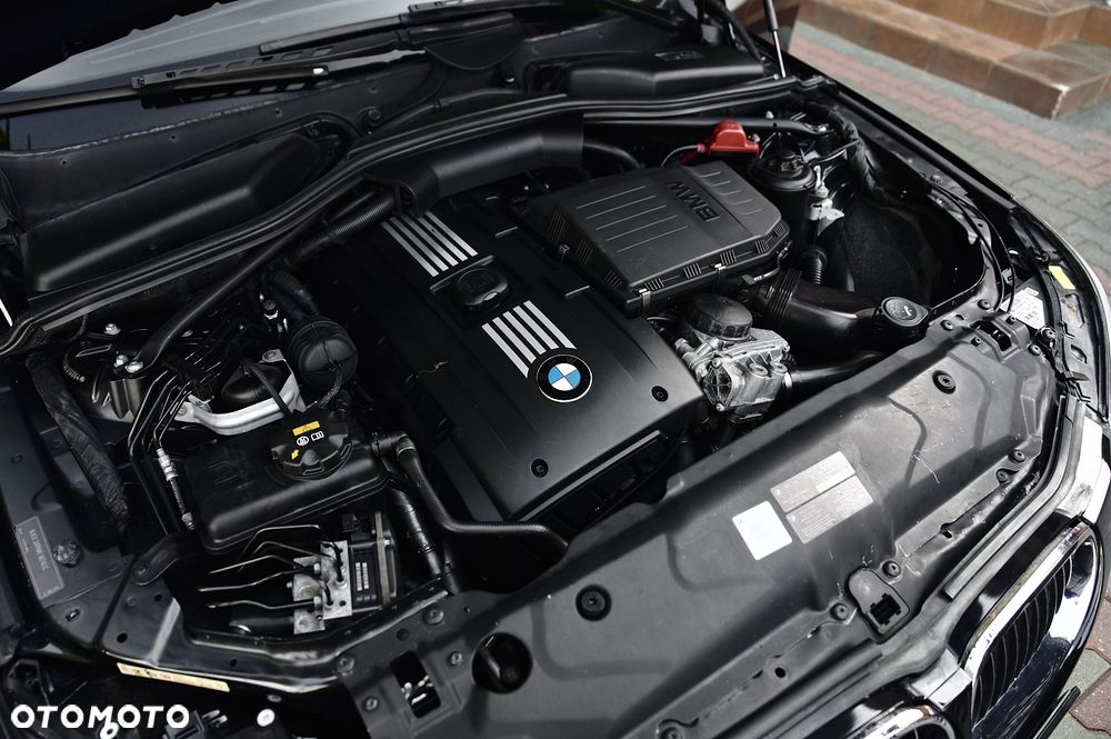 BMW Seria 5 535i xDrive Sport-Aut Modern Line - 21