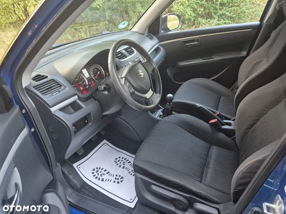 Volvo V40 D2 R-Design Momentum - 5
