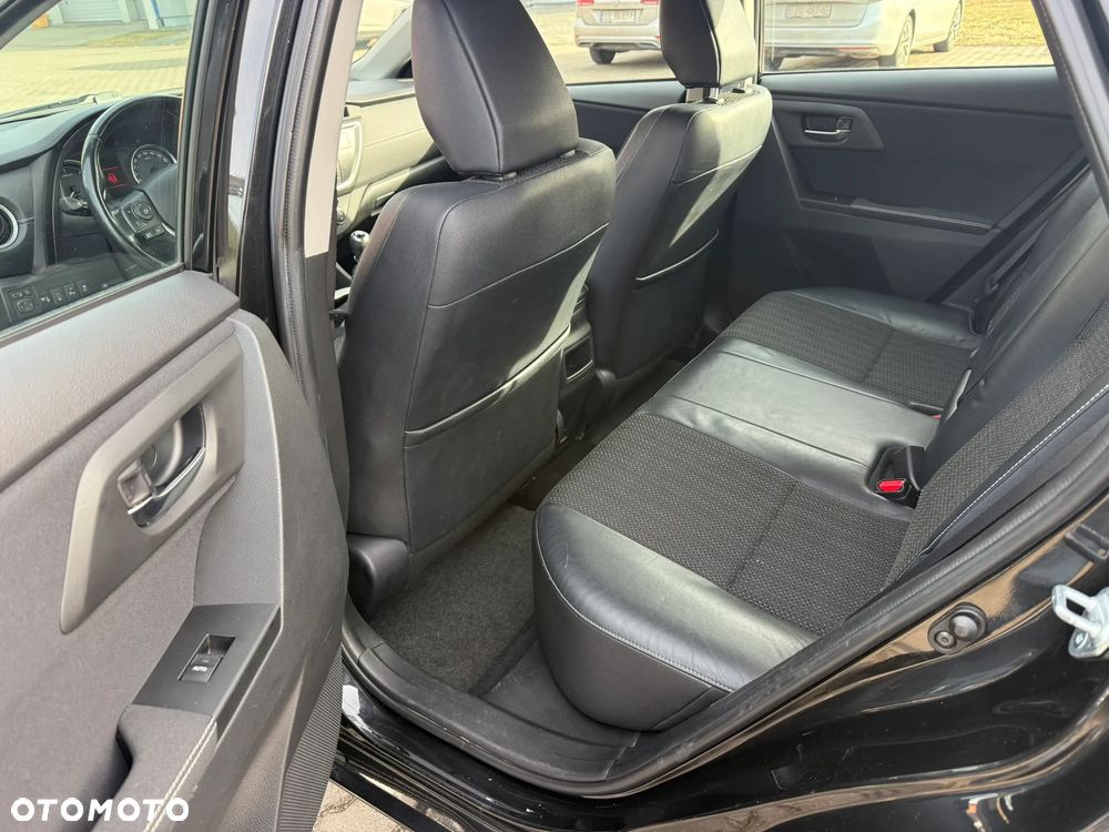 Toyota Auris - 10
