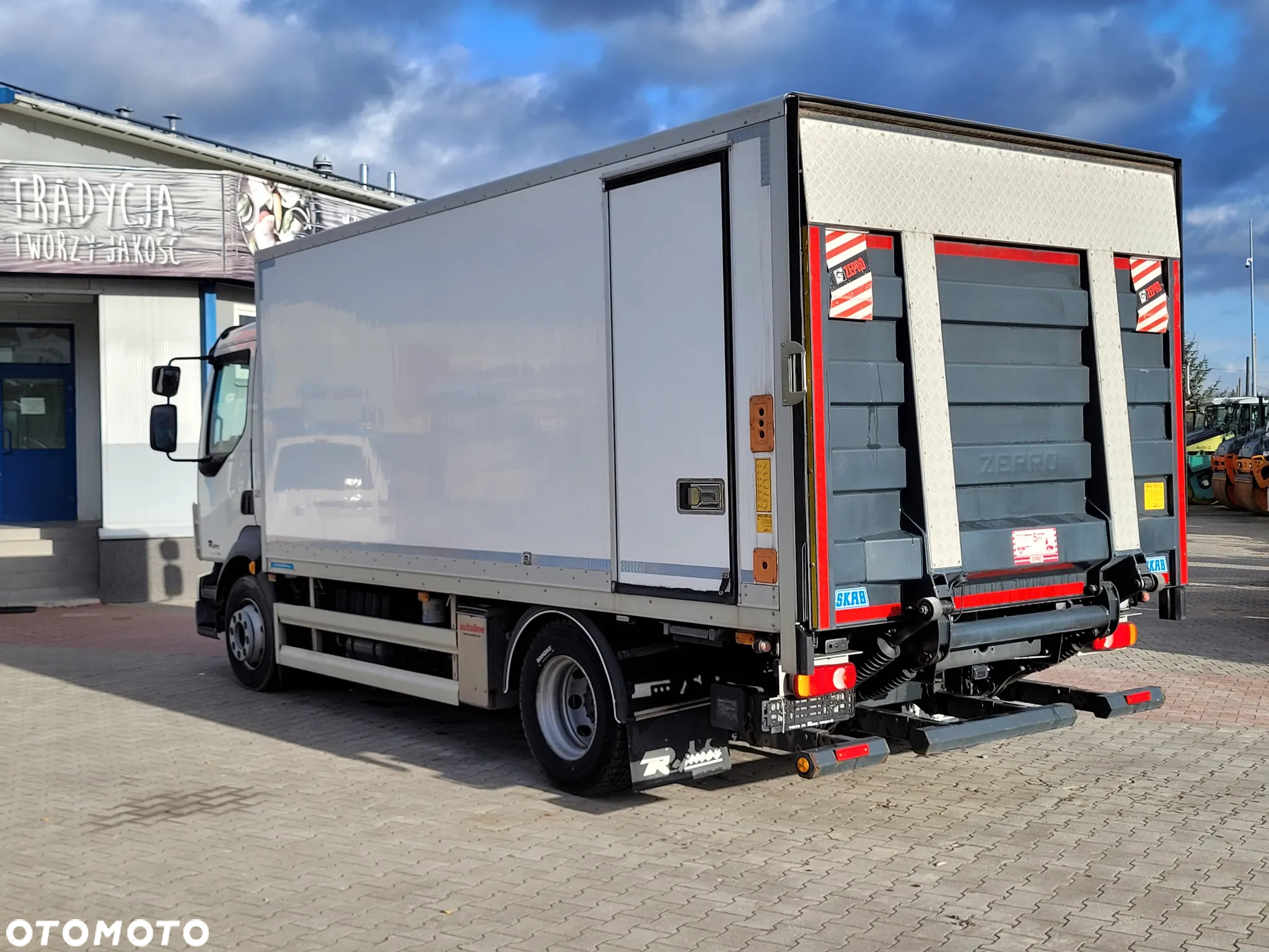 Volvo FL 4x2 - 3