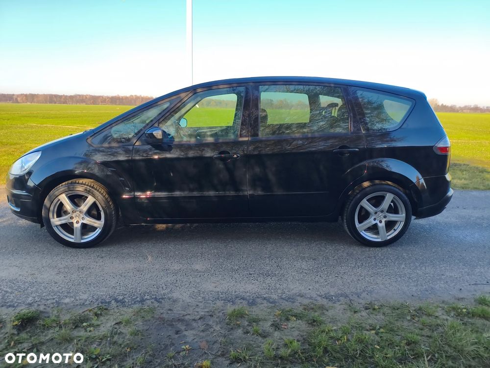 Ford Galaxy 2.0 Concept - 4