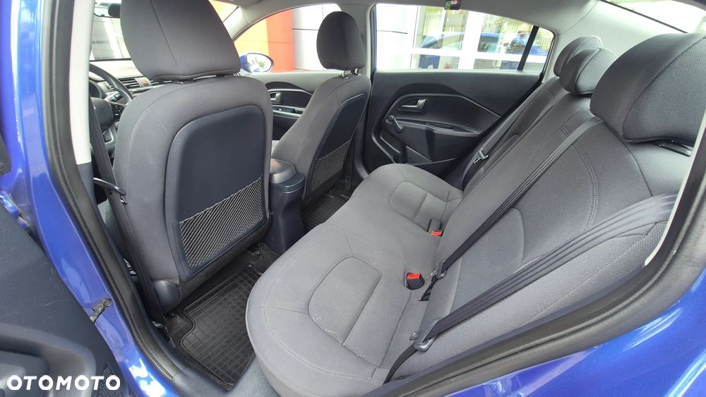 Kia Rio 1.2 L - 20