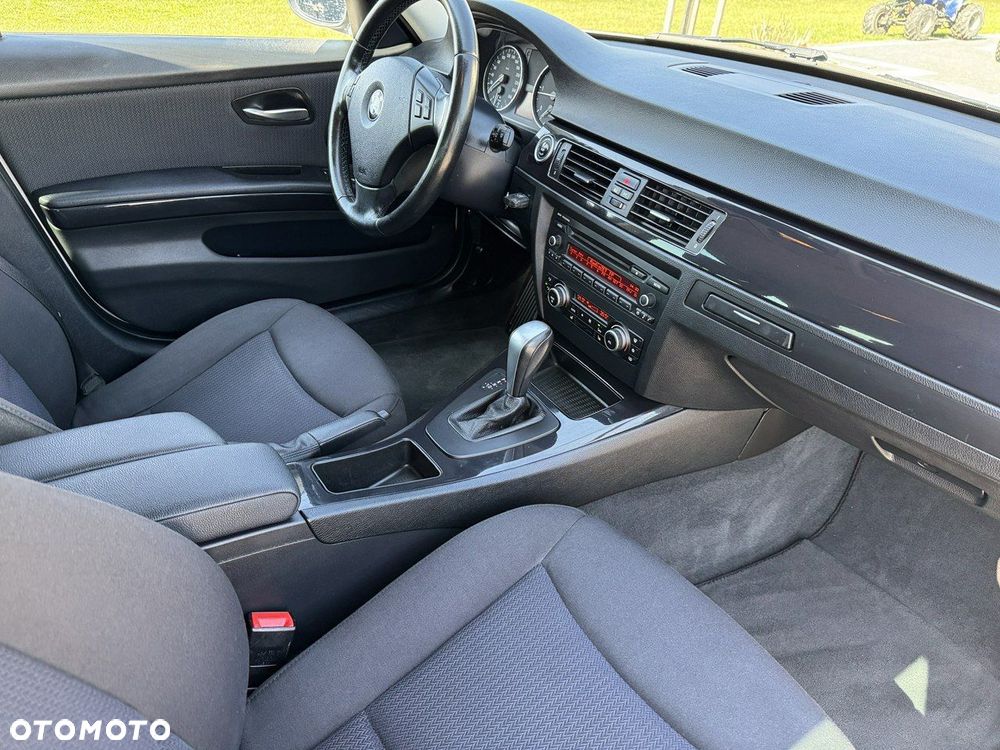 BMW Seria 3 - 27