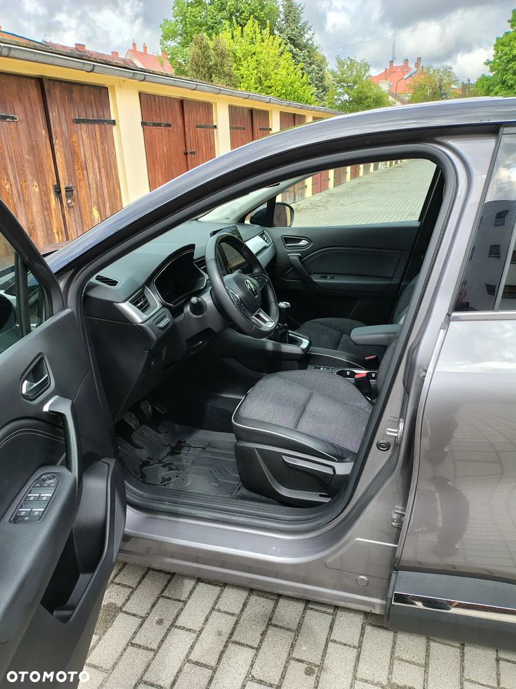 Renault Captur 1.3 TCe mHEV Techno - 11