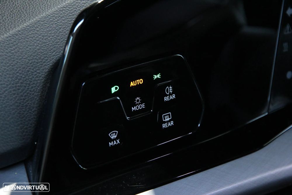 VW Golf 1.0 TSI Life - 11