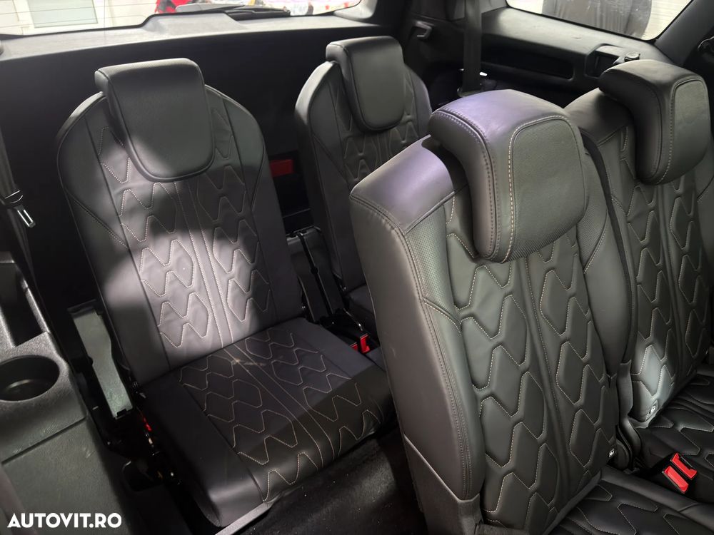 Peugeot 5008 - 9