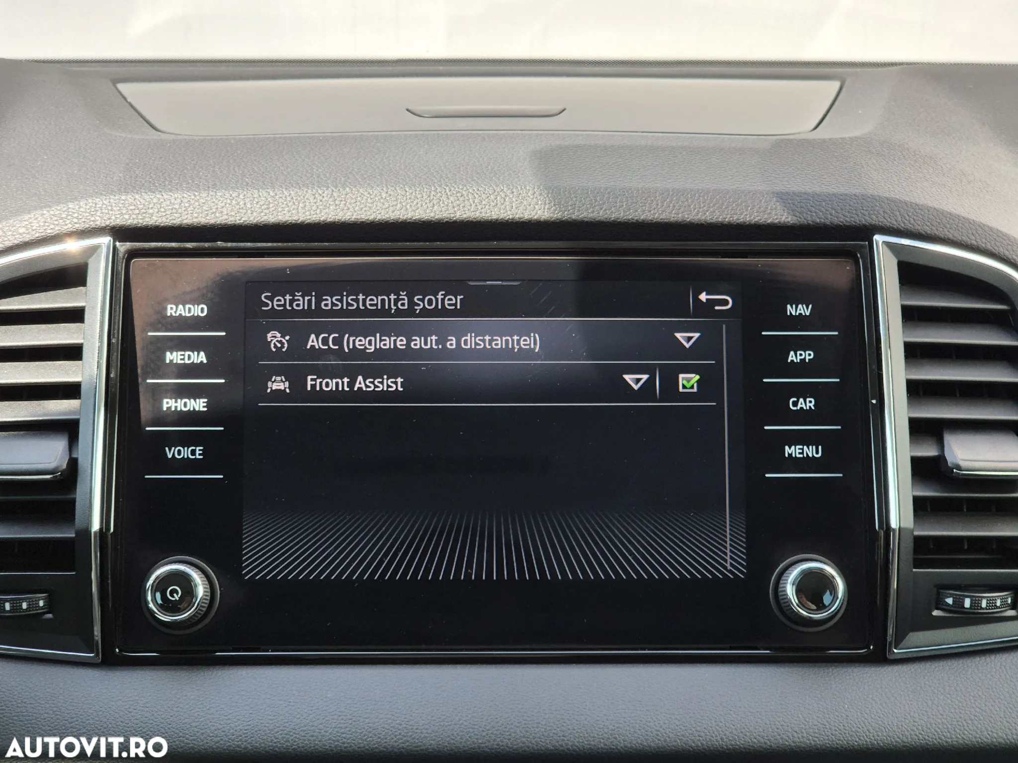 Skoda Karoq 1.5 TSI DSG Style - 25