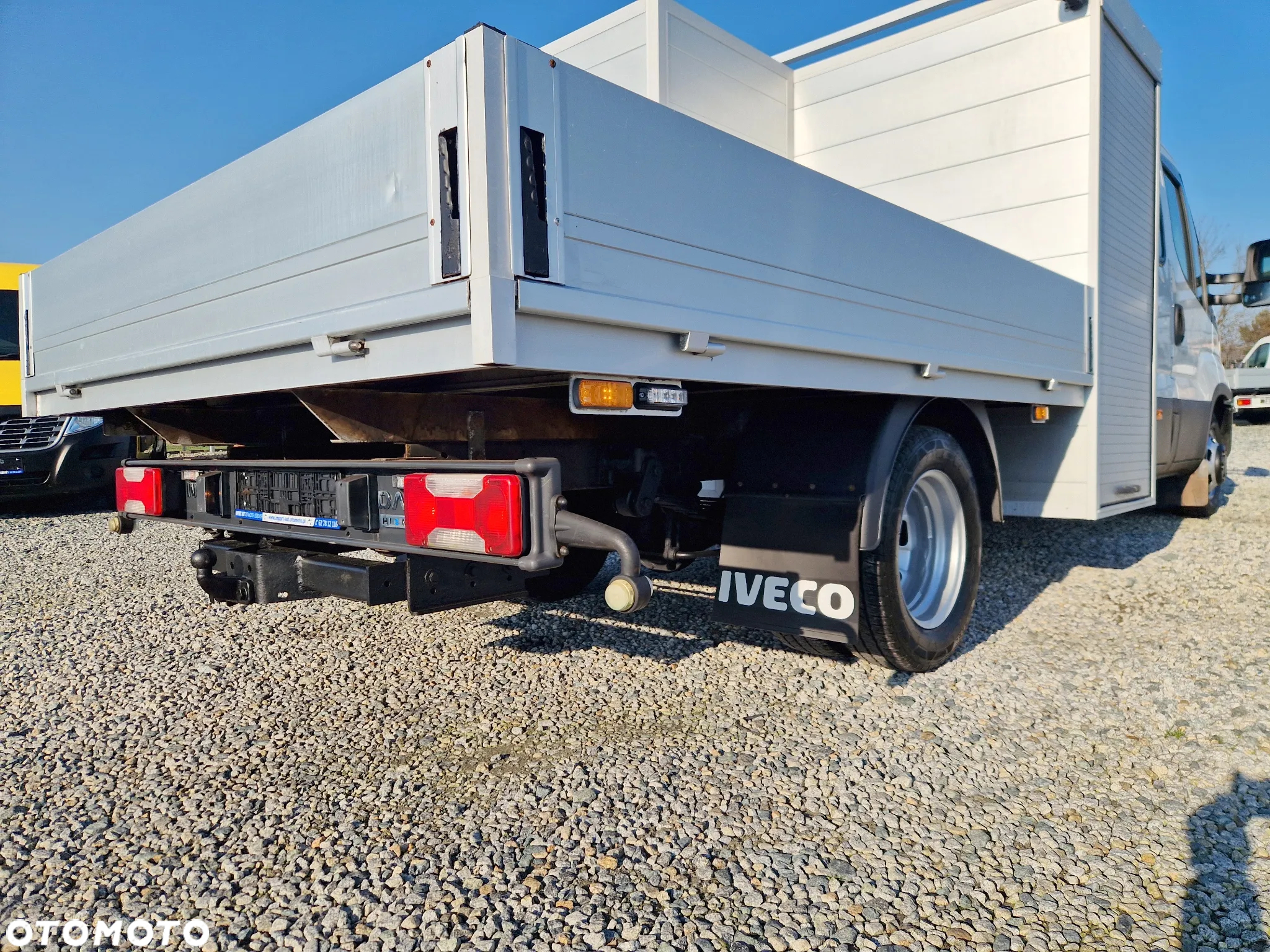 Iveco IVECO 35C13 2.3 HPI 130 KONNY KLIMA WEBASTO 8 BIEGOWY HIMATIC 7 OSOBOWA BRYGADÓWKA SKRZYNIA 3.5 METRA GWARANCJA - 30