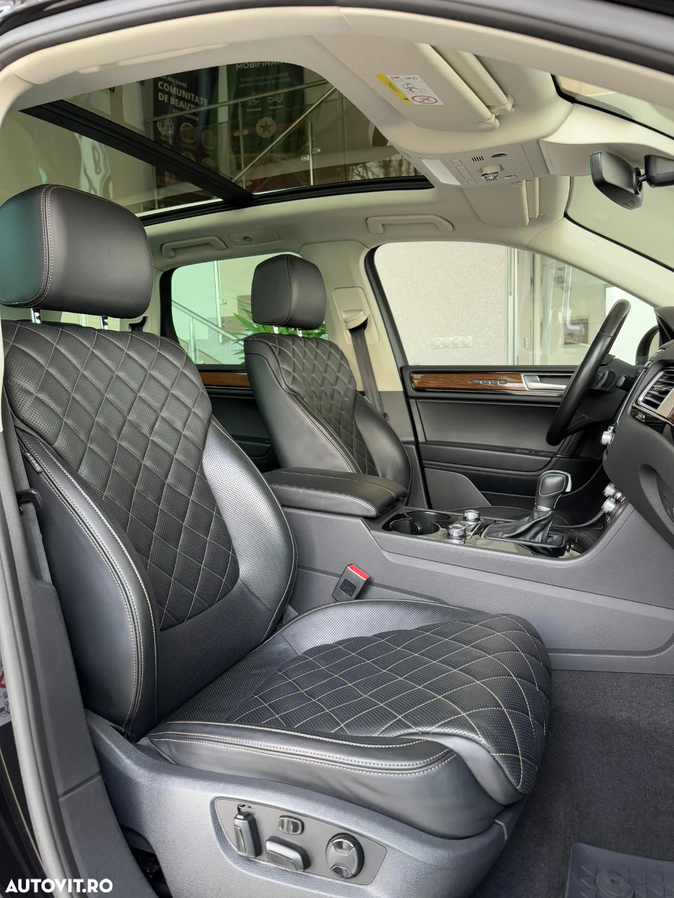 Volkswagen Touareg - 16