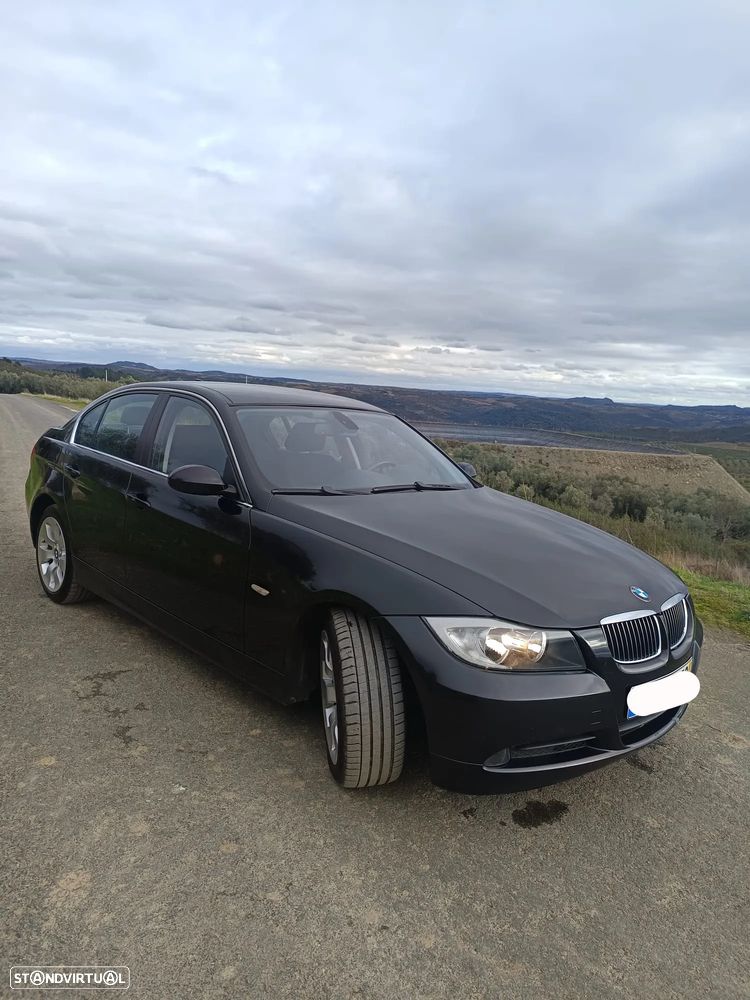 BMW 325 i - 1