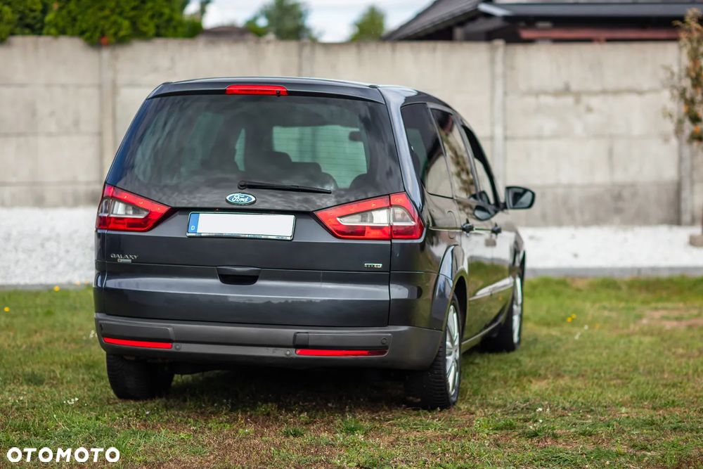 Ford Galaxy - 11