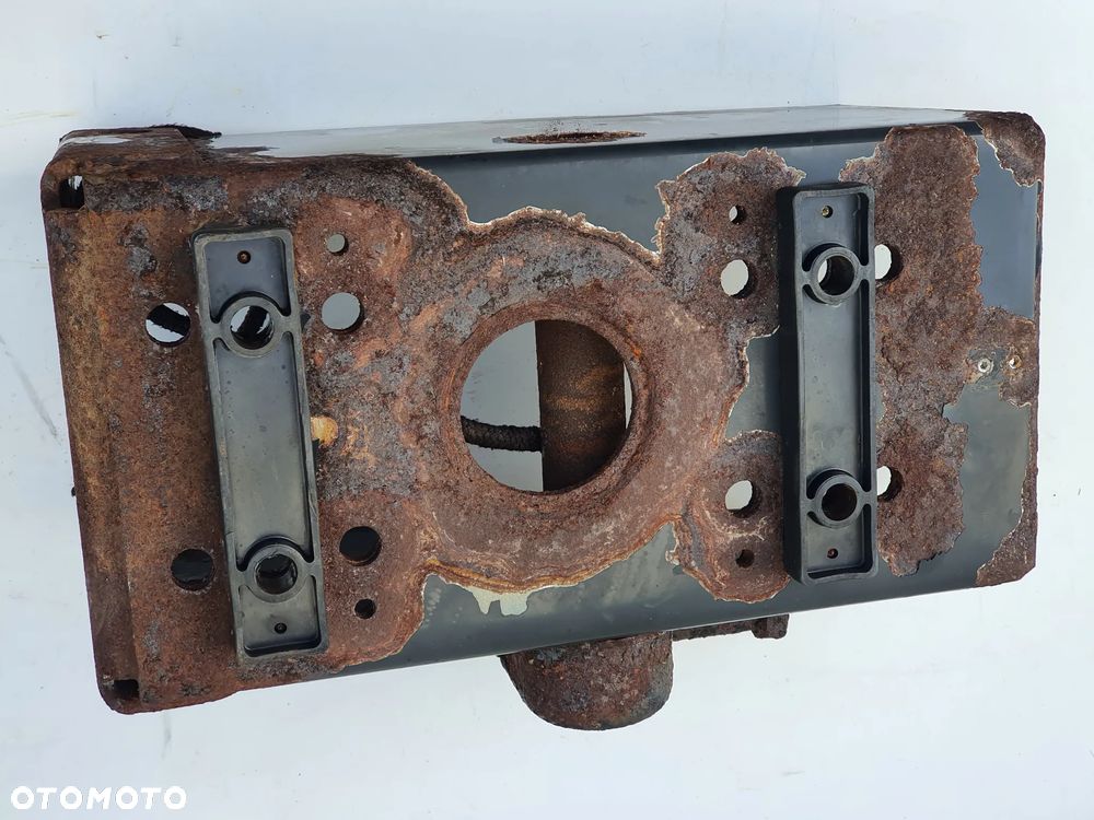 WINDA WIESZAK KOŁA ZAPASOWEGO STELAZ  IVECO EUROCARGO - 15