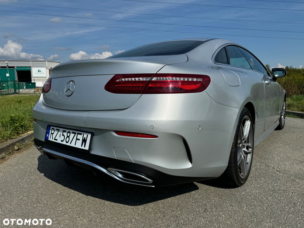 Mercedes-Benz Klasa E - 16