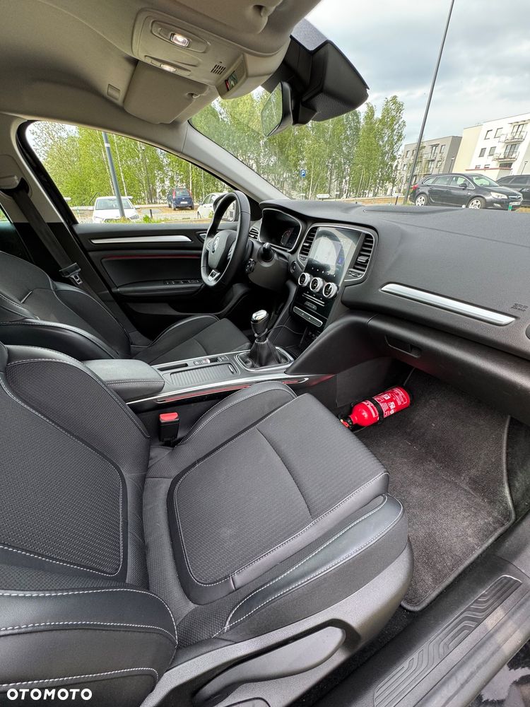 Renault Megane 1.3 TCe Intens - 25