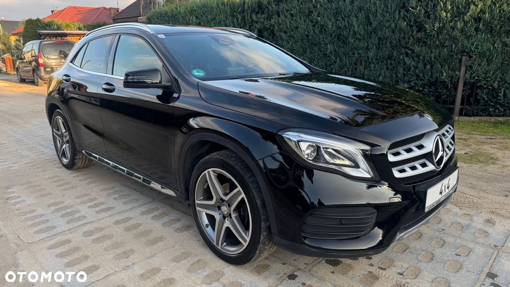Mercedes-Benz GLA 200 (CDI) d 4Matic 7G-DCT AMG Line - 4