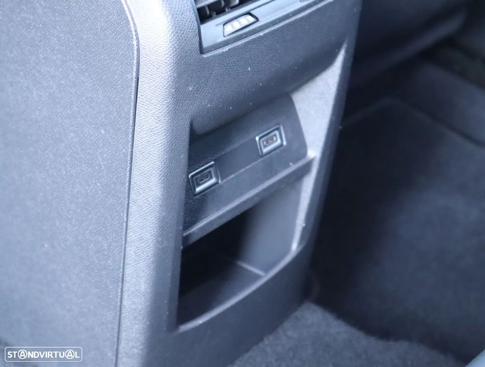 Peugeot e-308 156 Allure - 27