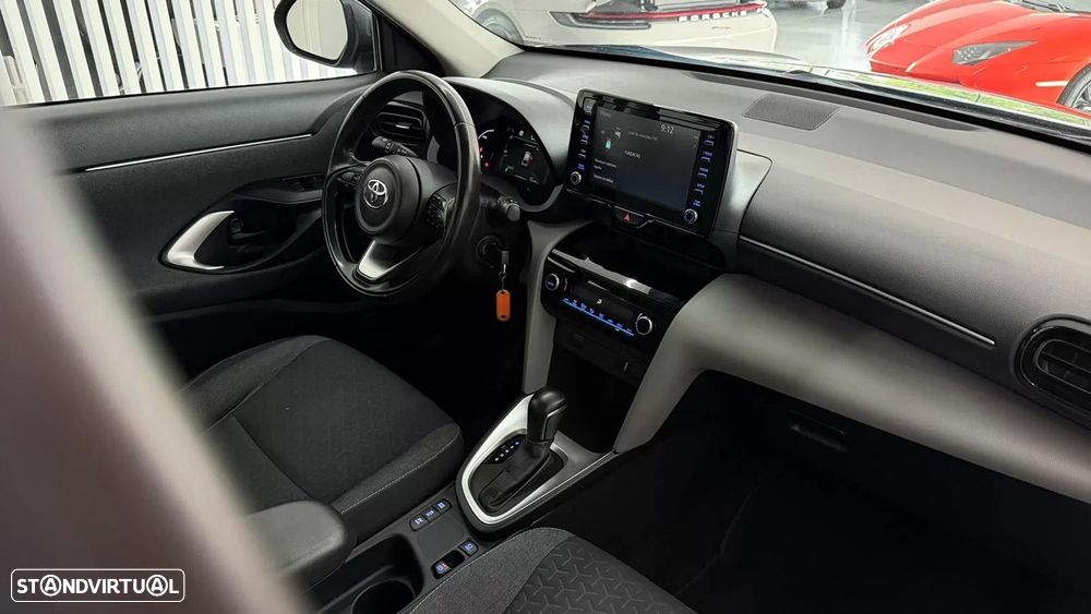 Toyota Yaris Cross 1.5 HDF Comfort - 22