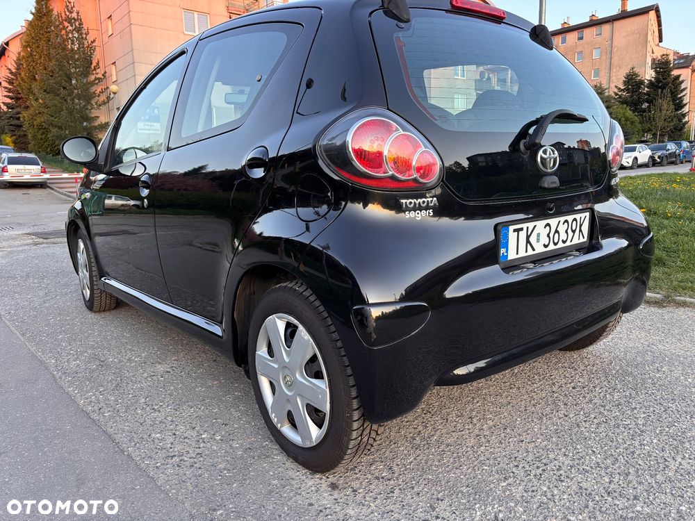 Toyota Aygo Black - 8