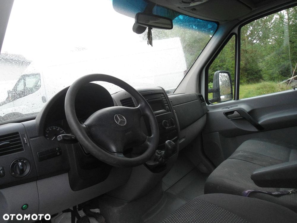Mercedes-Benz Sprinter - 6