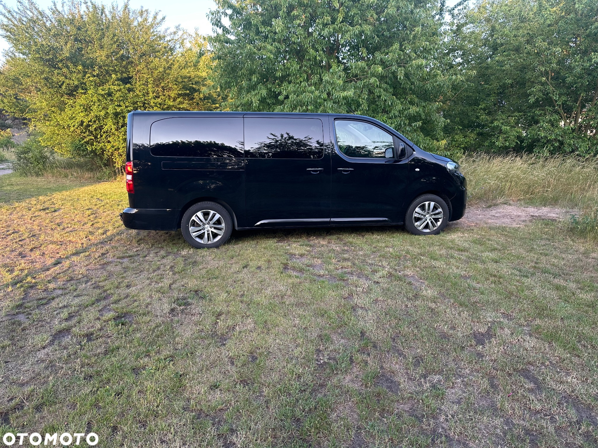 Peugeot Traveller 2.0 BlueHDi Long Business - 2