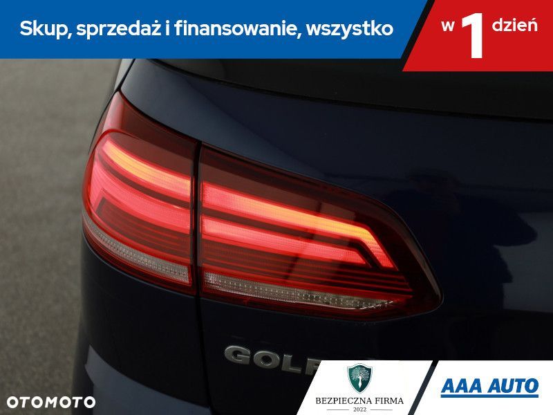 Volkswagen Golf - 17