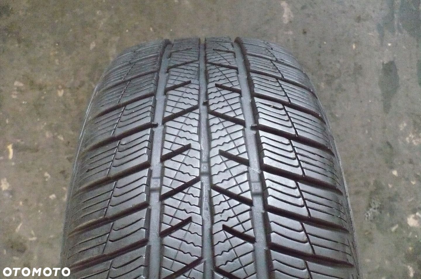 BARUM Polaris 5 215/60R16 6,9mm 2019 - 1