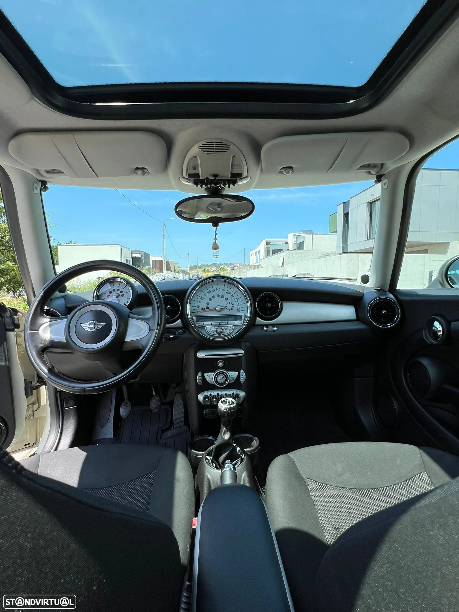 MINI 3 Portas Cooper D - 15