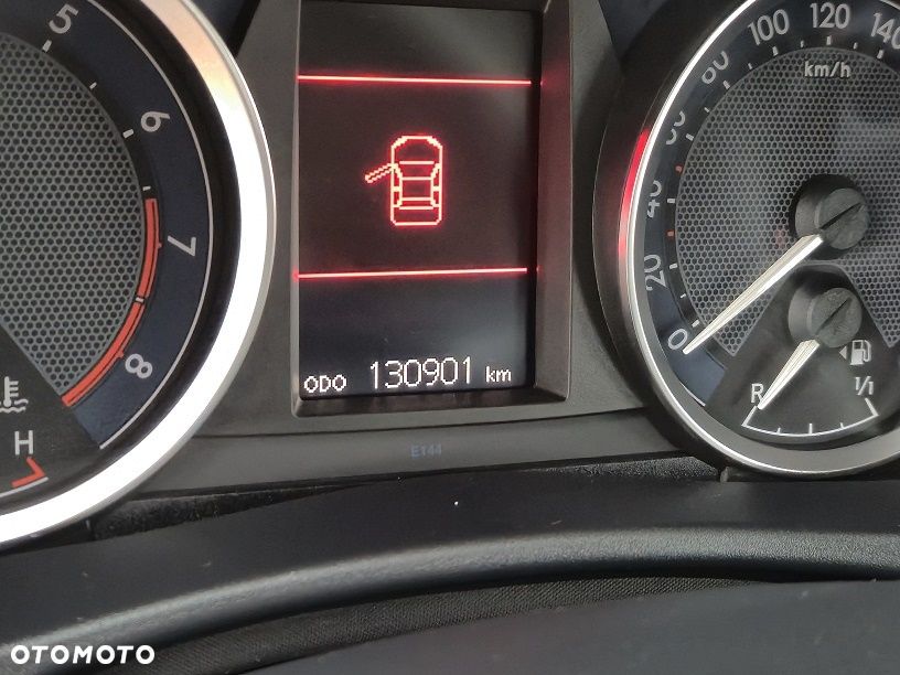 Toyota Auris 1.6 Executive - 23