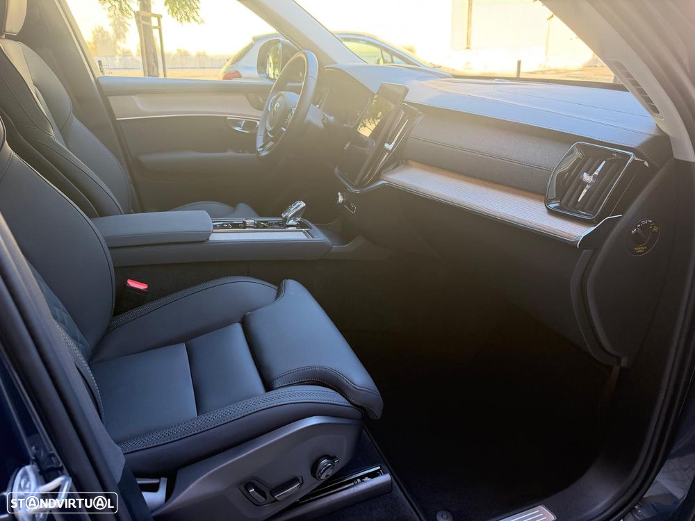 Volvo XC 90 2.0 T8 PHEV Plus Dark AWD - 17