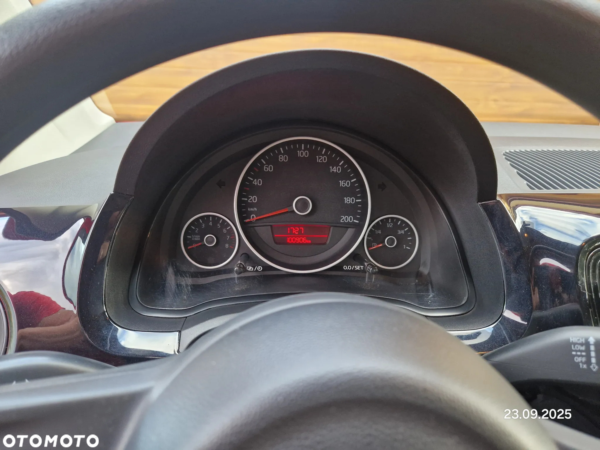 Volkswagen up! 1.0 move - 11
