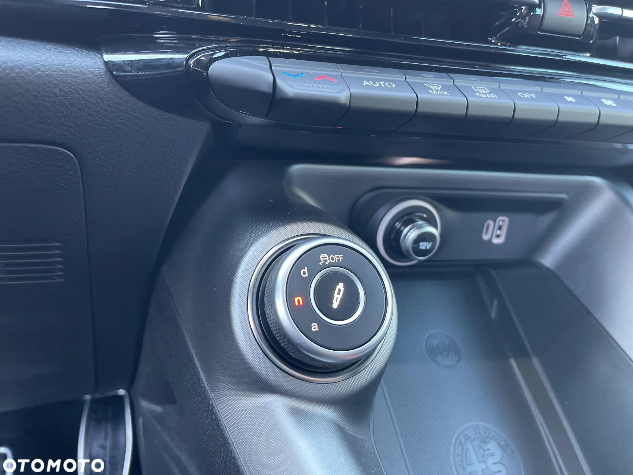 Alfa Romeo Tonale 1.3 PHEV Q4 Veloce - 15