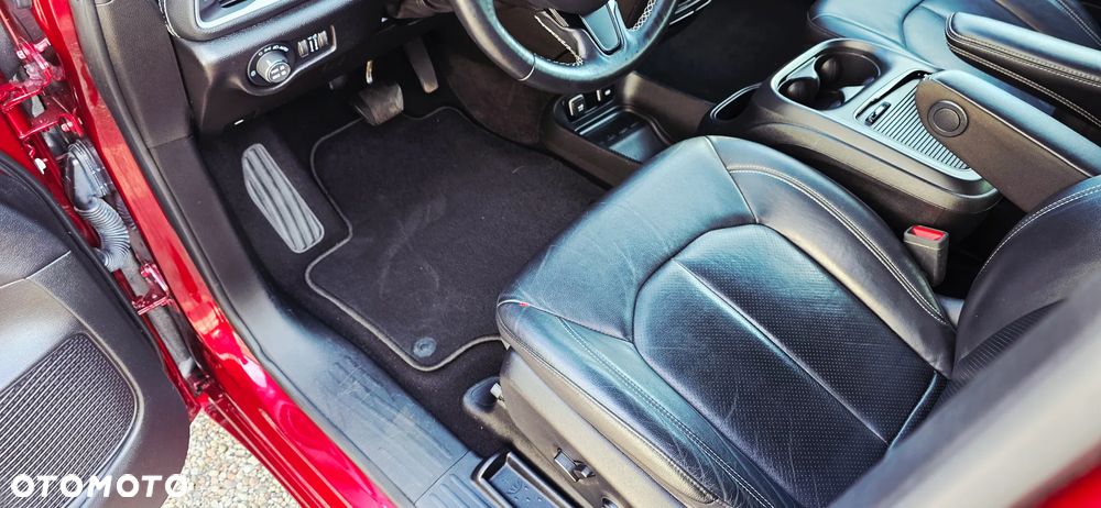 Chrysler Pacifica - 34