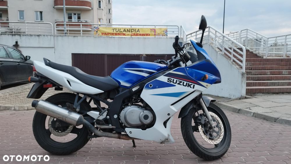 Suzuki GS