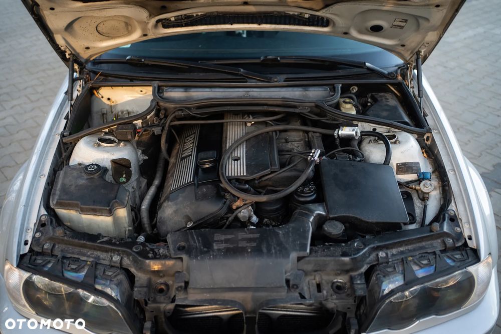 BMW Seria 3 318Ci - 12