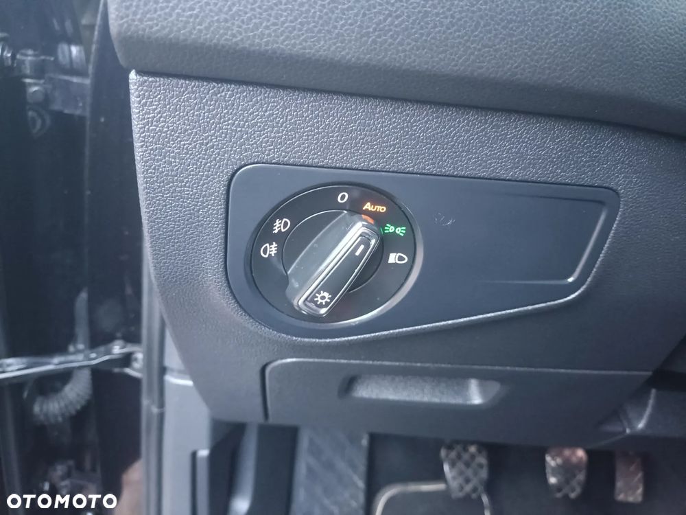 Volkswagen Tiguan 2.0 TDI SCR R-Line - 9