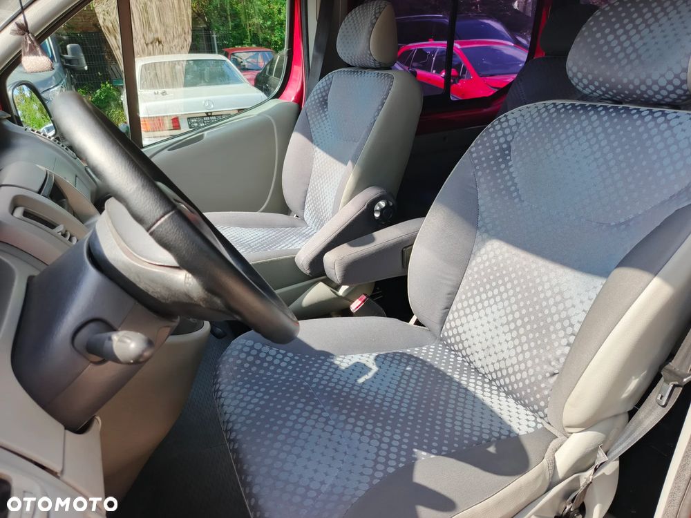 Renault Trafic L1H1 Passenger Lux - 28