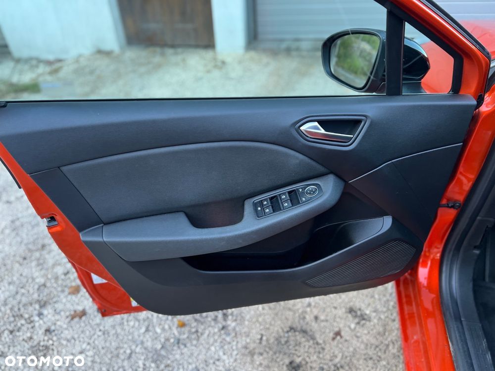 Renault Clio 1.0 TCe Equilibre - 19