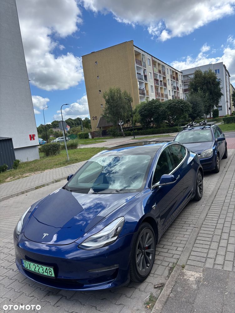Tesla Model 3 - 8