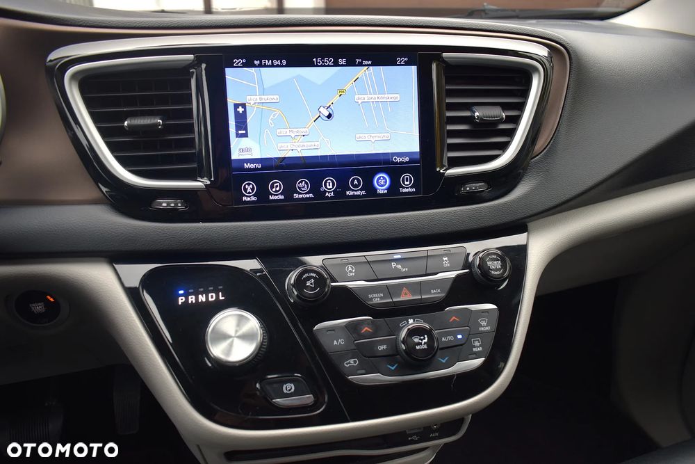 Chrysler Pacifica 2018 photo 5