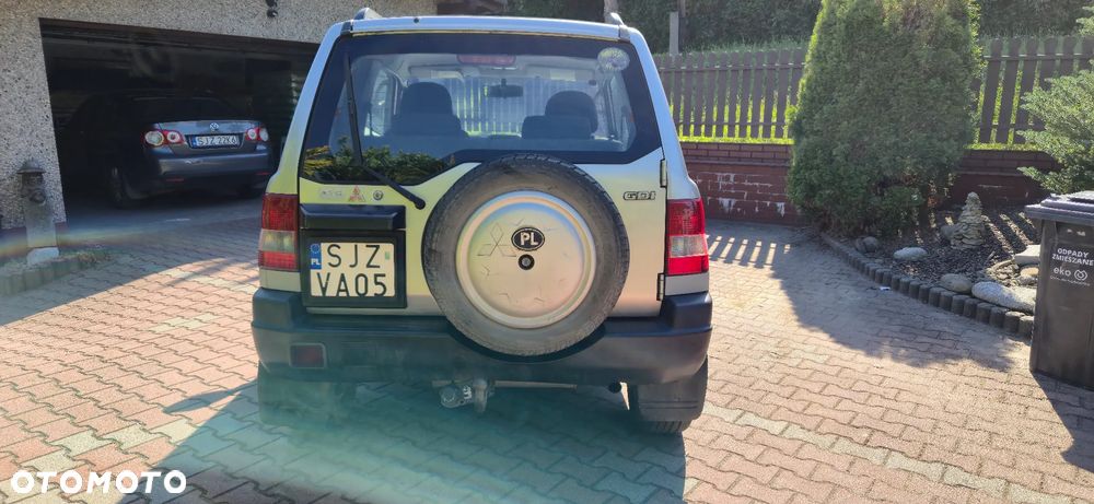 Mitsubishi Pajero Pinin - 6