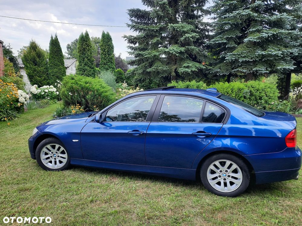 BMW Seria 3 318i - 3
